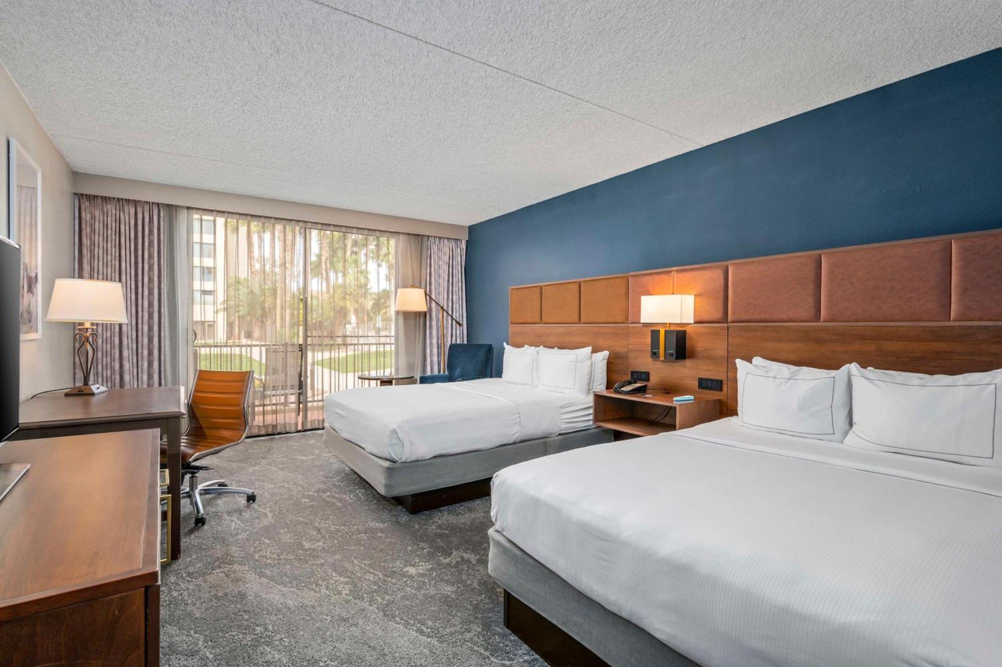 Doubletree By Hilton Tucson-Reid Park Hotel Eksteriør billede