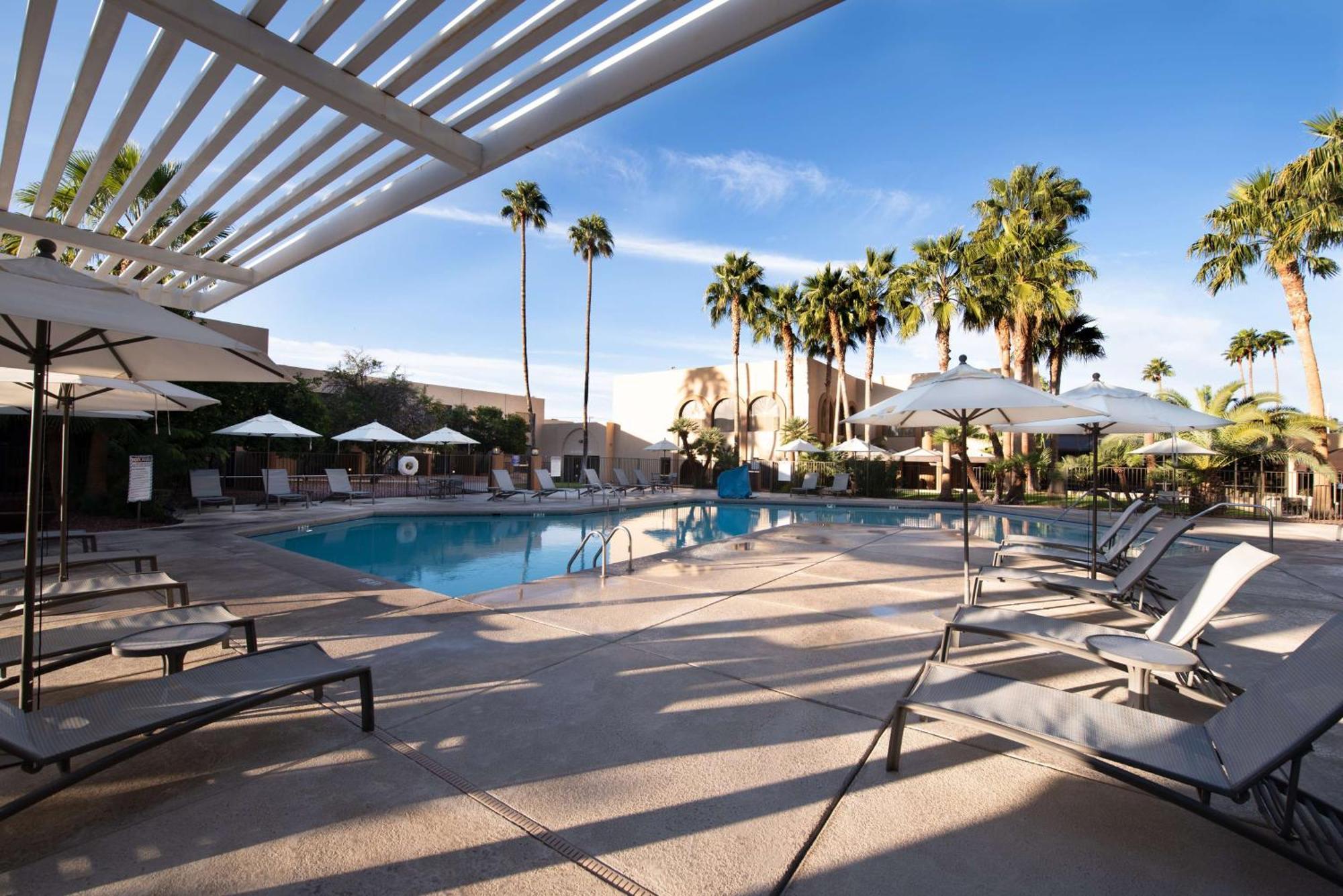 Doubletree By Hilton Tucson-Reid Park Hotel Eksteriør billede