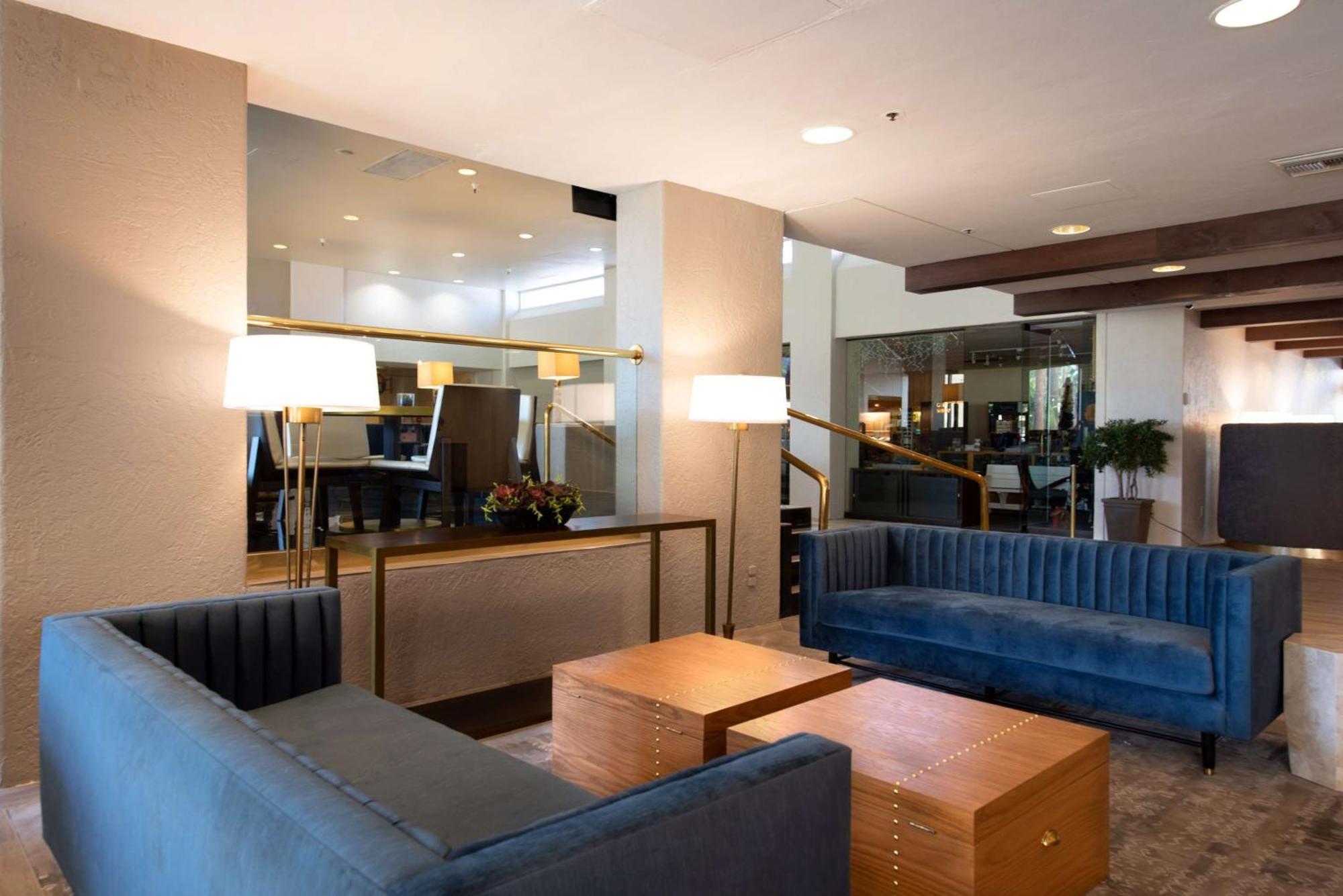 Doubletree By Hilton Tucson-Reid Park Hotel Eksteriør billede